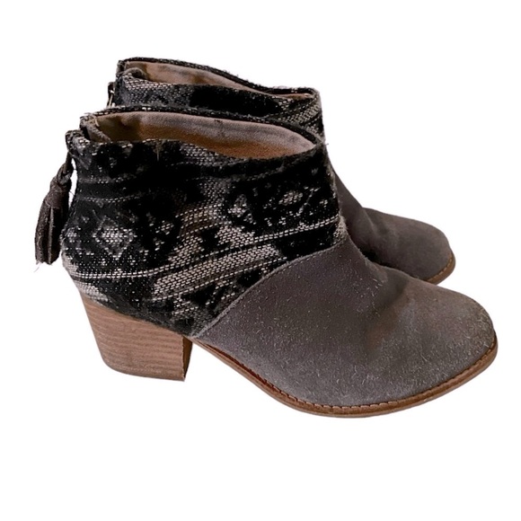 Tom’s Leila Aztec Gray Suede Tribal Southwestern Tassel Booties - Picture 1 of 6